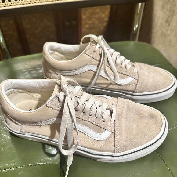 Vans - Casual Tan Shoes - Women’s 8.5 or Men’s 7 - Picture 1 of 7